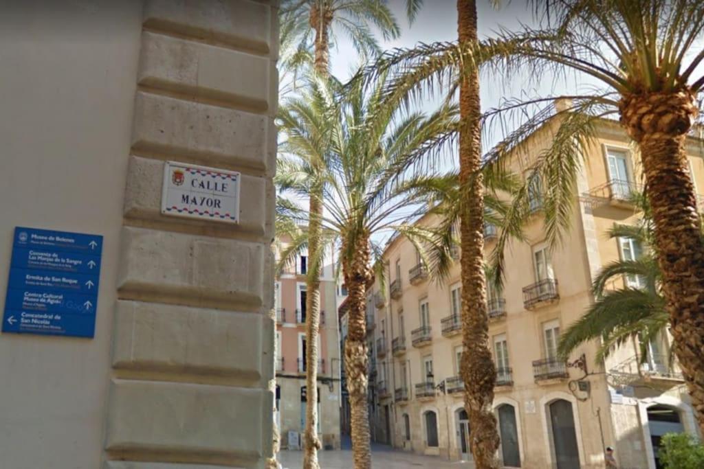 Calle Mayor Next To Beach Alicante Buitenkant foto