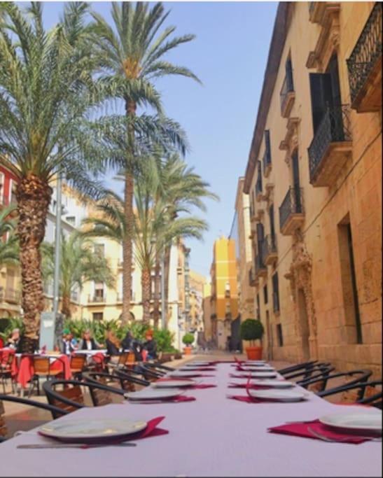 Calle Mayor Next To Beach Alicante Buitenkant foto