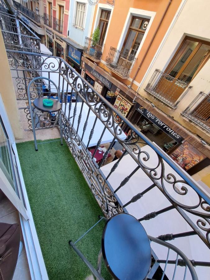Calle Mayor Next To Beach Alicante Buitenkant foto